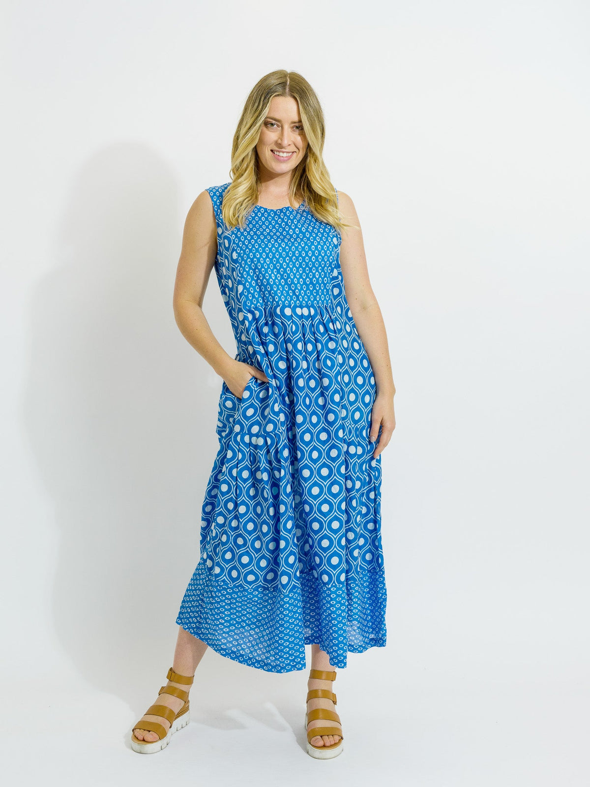 Sarina dress in Blue and White