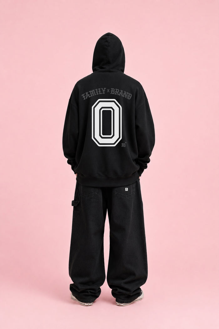 Buzo Familyarg x Brand & Co Court Negro