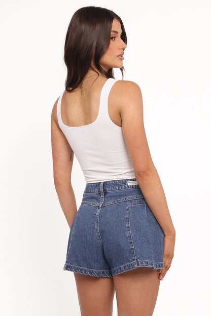 Abrand 94 Pleated Short - Bella